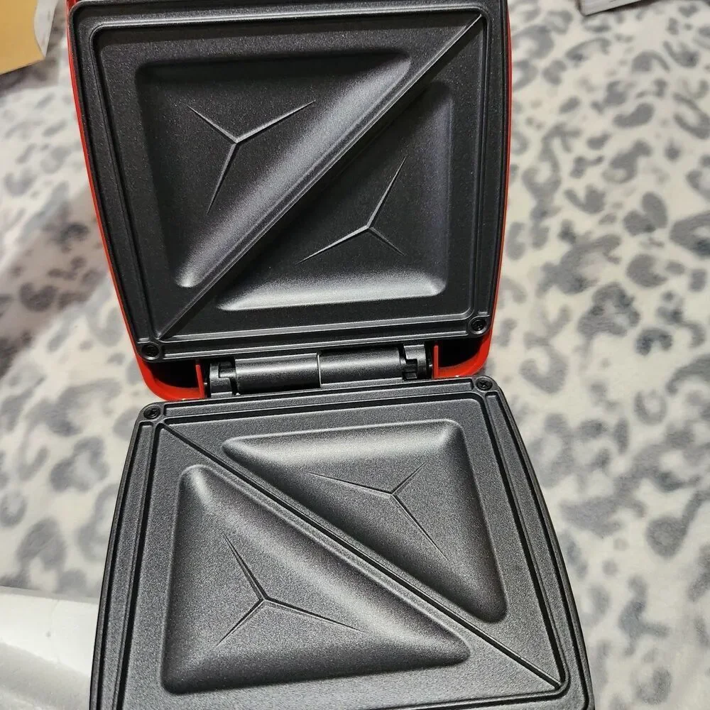 Sandwich Maker Small Red 8x5 Compact